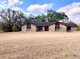621 Chaparral Rd, Victoria, TX 77905