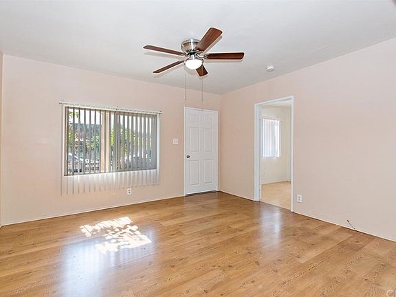 3rd image of 1531 W 59th St