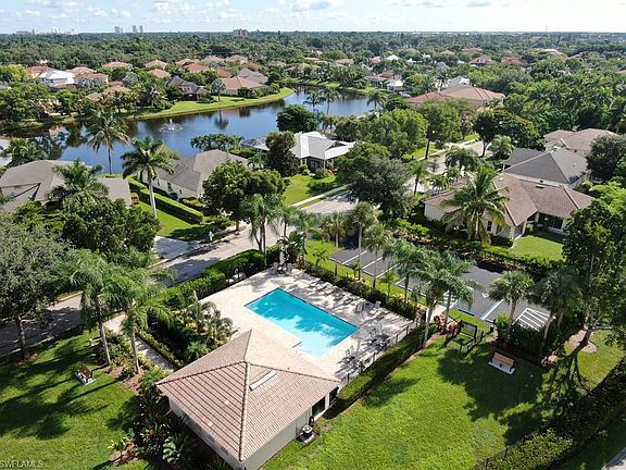 4th image of 1545 McGregor Reserve Dr