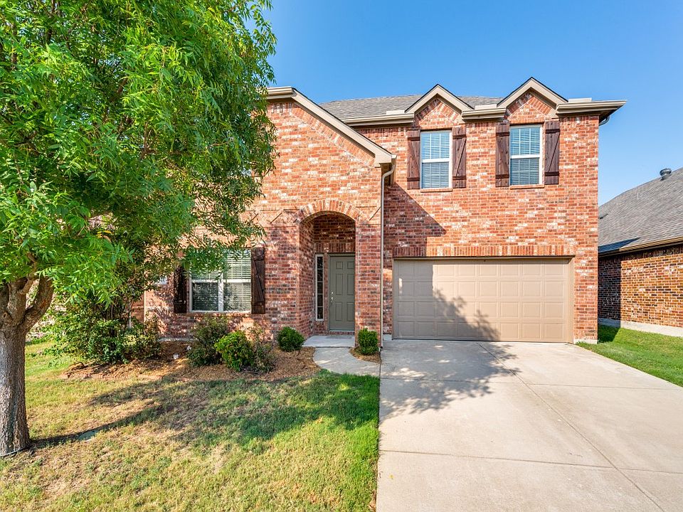 1st image of 1421 Castle Creek Dr