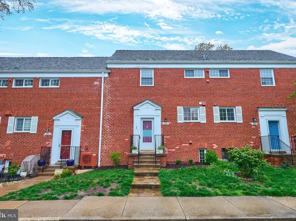 3205 Ravensworth Pl, Alexandria, VA 22302