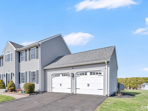 3rd image of 6 Grand View Drive