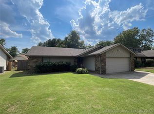 136 W L St, Jenks, OK 74037