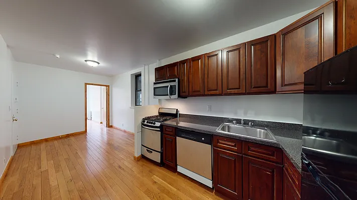 Rented by Bond New York | media 2
