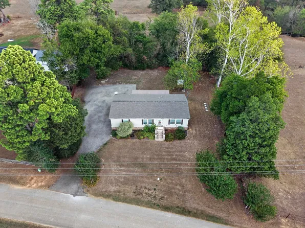 7134 White Oak Rd, Big Sandy, TX 75755