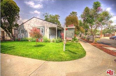 3rd image of 2001 Stearns Dr