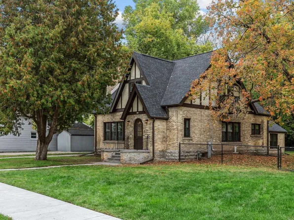 968 Butler Ave, Oshkosh, WI 54901