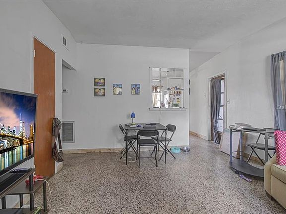 4th image of 1956 Rose Blvd