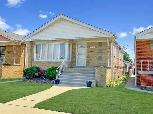 7933 S Albany Ave, Chicago, IL 60652