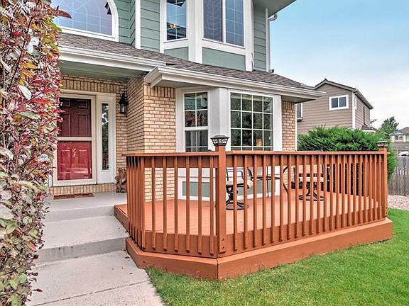 Beautiful deck to enjoy the majestic view of Pikes Peak!