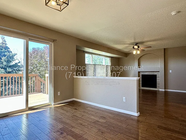 965 Piros Dr — Photo 10