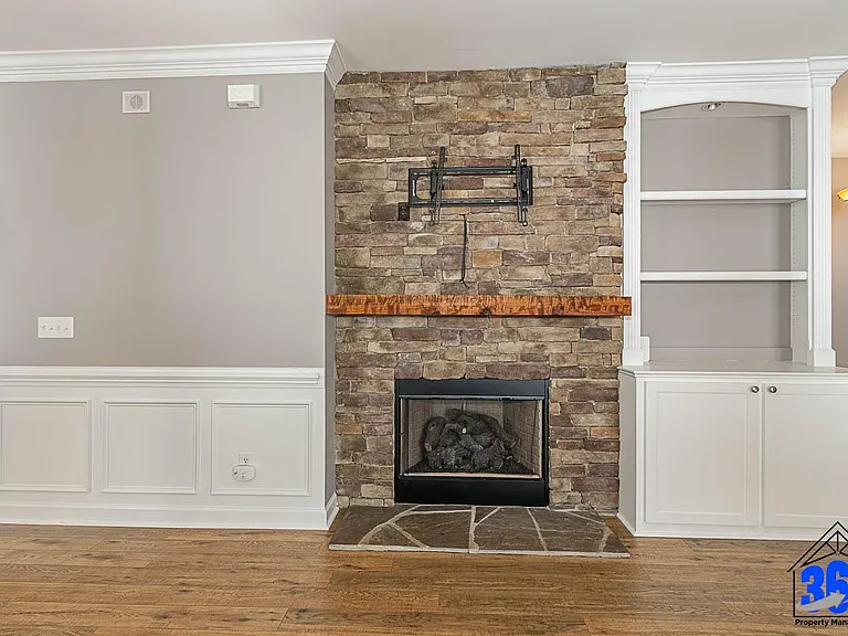 1048 Gold Rock Ln — Photo 6