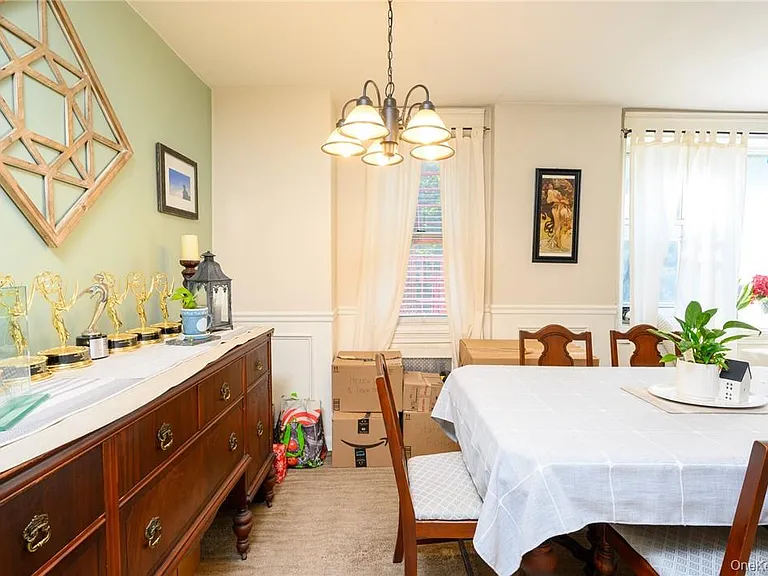 4 Sadore Ln #3J — Photo 8
