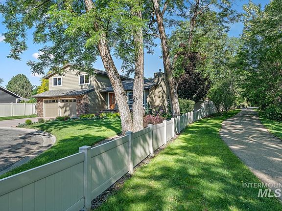 4th image of 2205 S Tawny Woods Pl