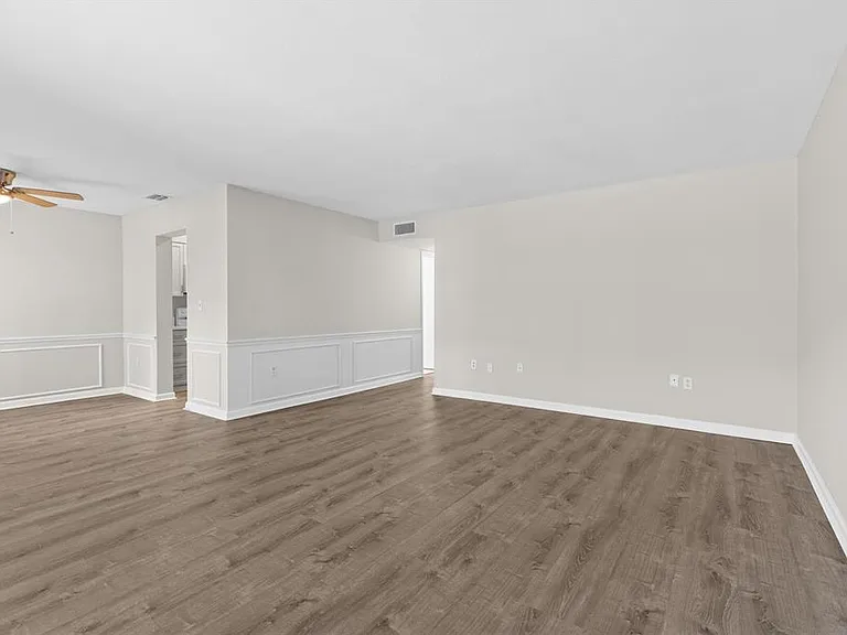 350 79th Ave N #134 — Photo 5