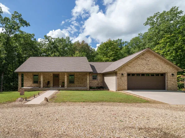 1700 Huckleberry Rd, Monterey, TN 38574
