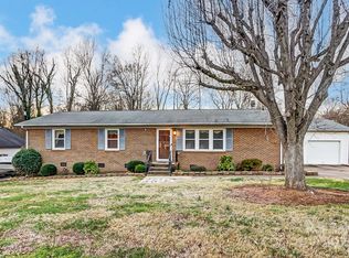 10109 Windrift Rd, Charlotte, NC 28215