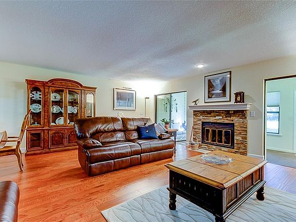 5th image of 9150 Park Blvd APT 3