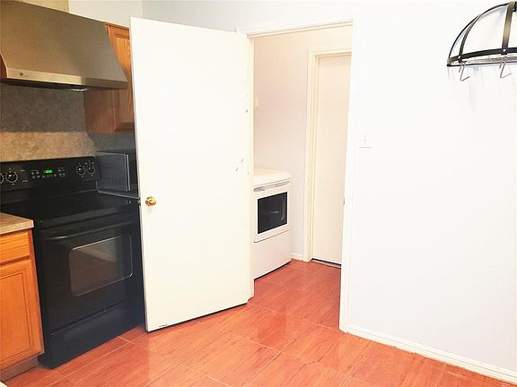 4th image of 2111 Alpine Brook Ct