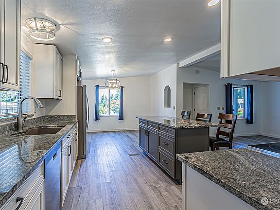 4th image of 12220 E 126th Street #130