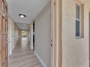 6201 N Falls Circle Dr APT 303, Lauderhill, FL 33319