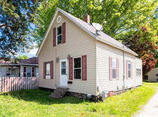 41 N 6th Ave, Canton, IL 61520