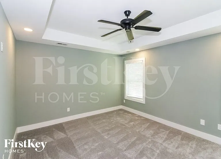 4979 Wilburn Ave — Photo 6