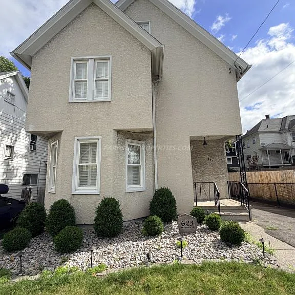 623 Delaware St — Photo 3