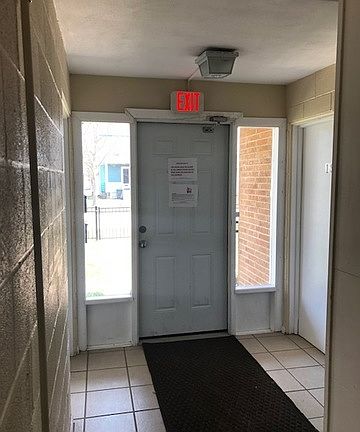 2nd image of 2904 Elizabeth Ave APT 1N