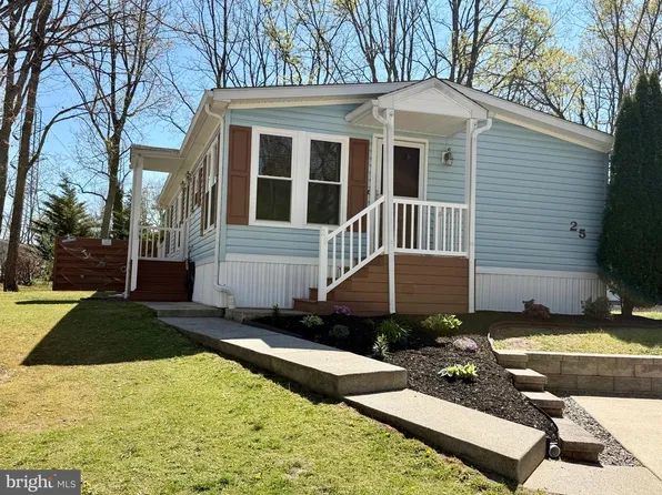 25 Loft Mountain Dr, Sicklerville, NJ 08081