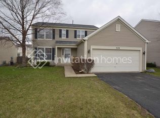 328 Christine Ln, Hainesville, IL