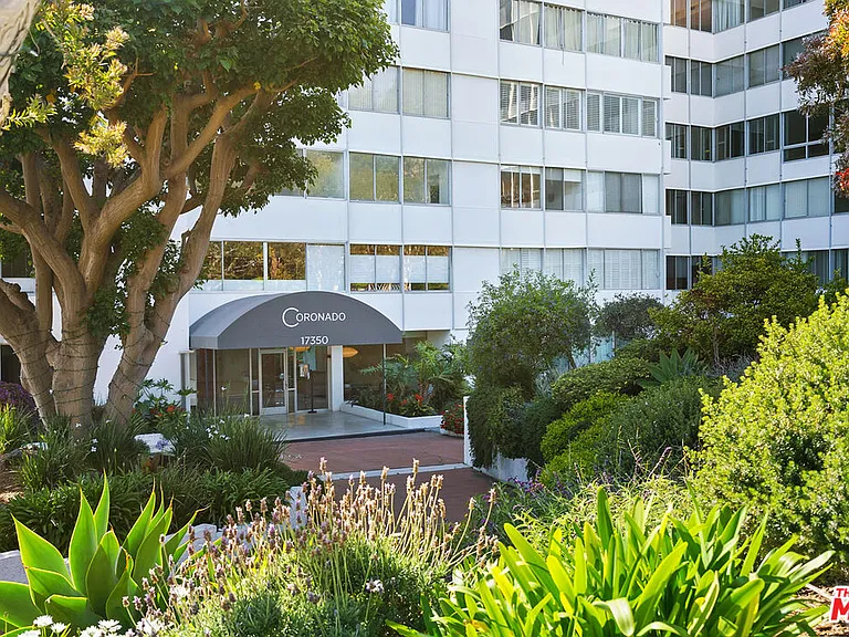 17350 Sunset Blvd #103 — Photo 15