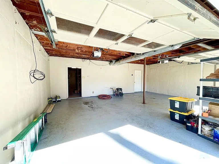 1721 Emerson Ct — Photo 42