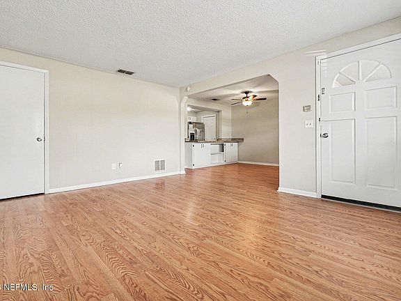 2nd image of 4226 LOYS Drive
