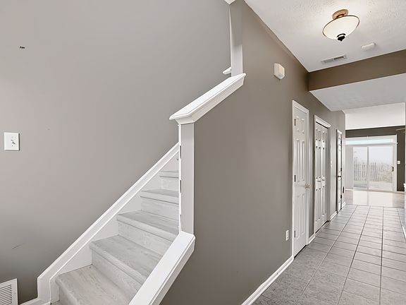5th image of 7045 Gavin Dr