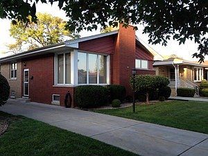 1st image of 3124 W 101st Pl