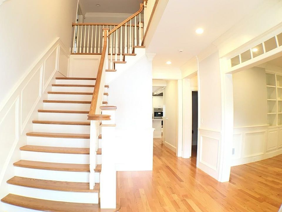 100 Pilgrim Rd, Wellesley, MA 02481 Zillow