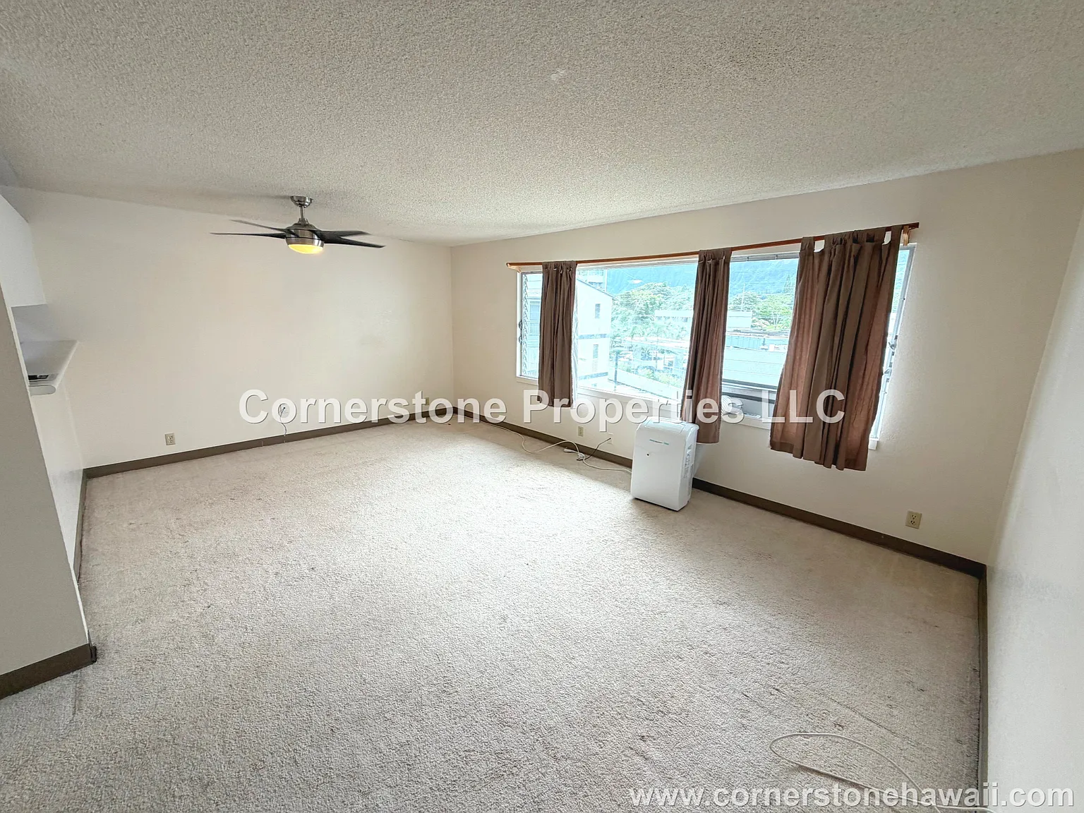 1109BAN - 1 — Photo 1