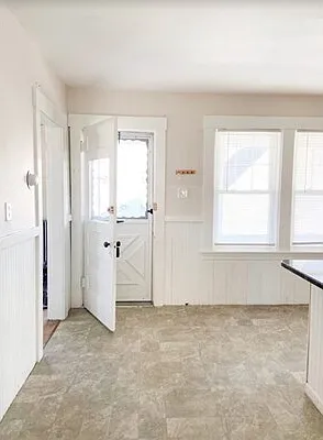 187 Middle St #2 — Photo 4