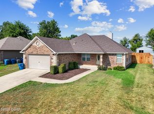 2730 S Lois Ln, Joplin, MO 64804