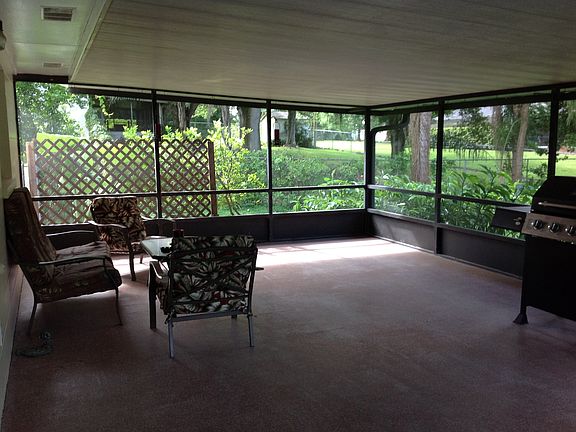 4th image of 3628 Dovetail Ln N