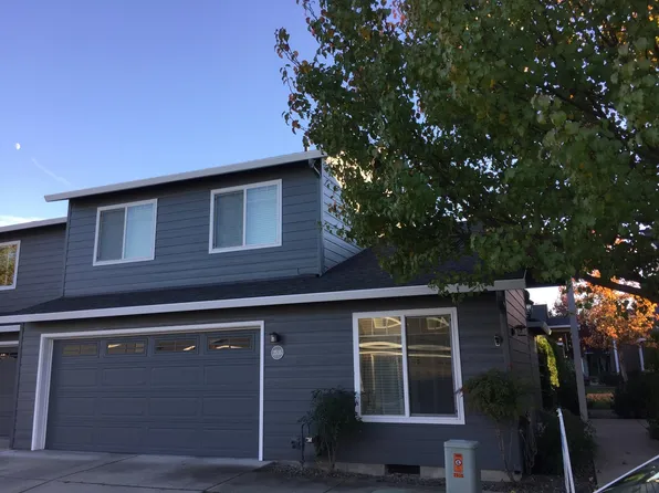 2535 Mistletoe Ct, Central Pt, OR 97502