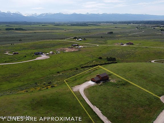 2nd image of 9375 Shamrock Ln