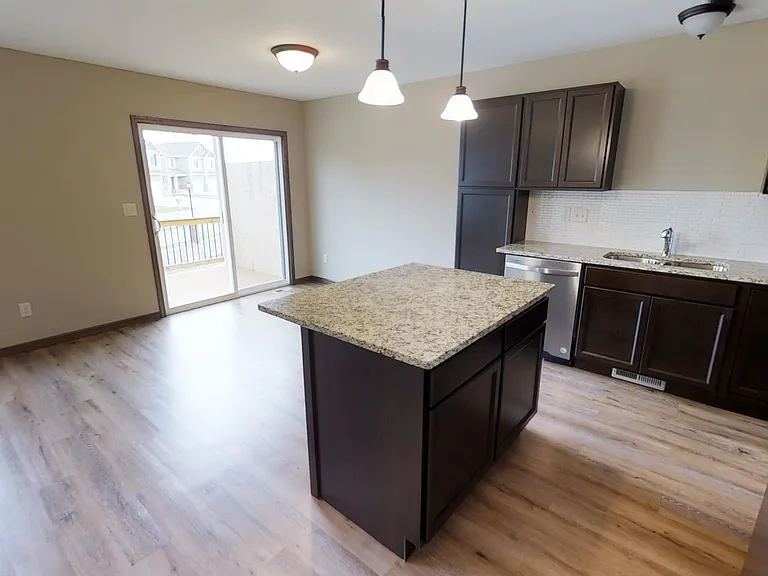 729 Deer Hvn — Photo 5