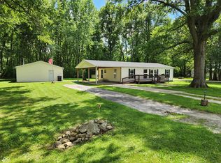 172 E State Road 48, Shelburn, IN 47879