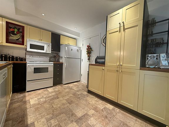3rd image of 4750 NW 22nd Court #315