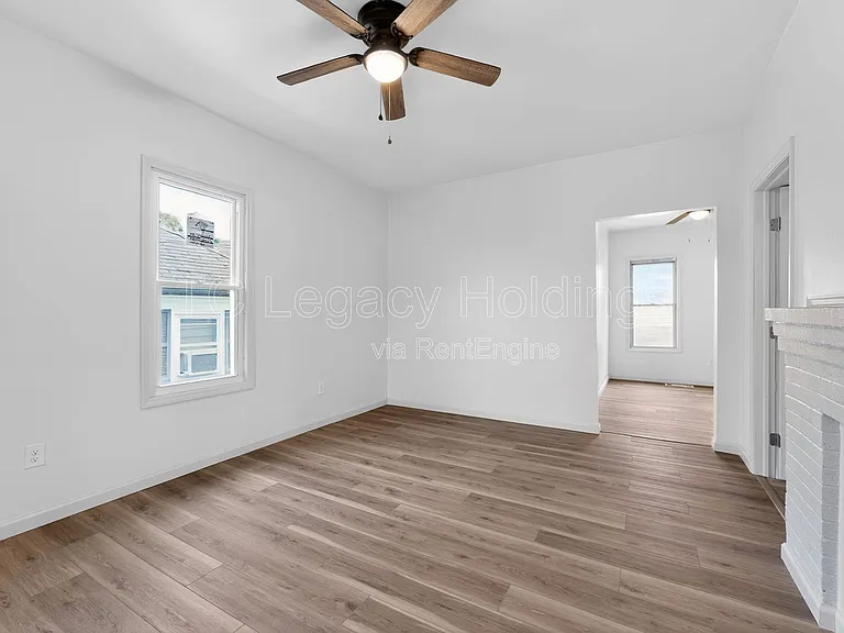 407 Simpson Ave — Photo 12
