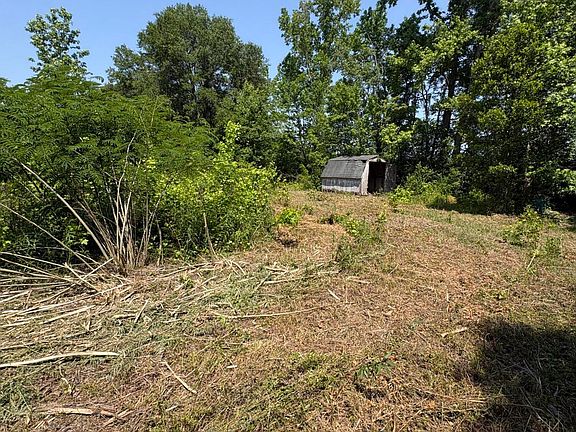 4th image of 419 Old Bell Rd