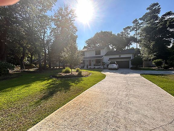 3rd image of 116 Cavalier Dr