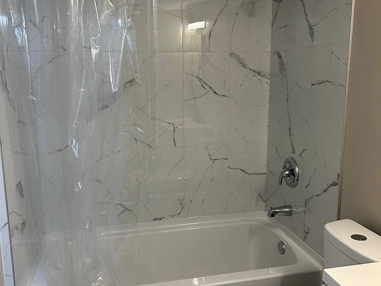 300 N Dewey St #5 — Photo 9